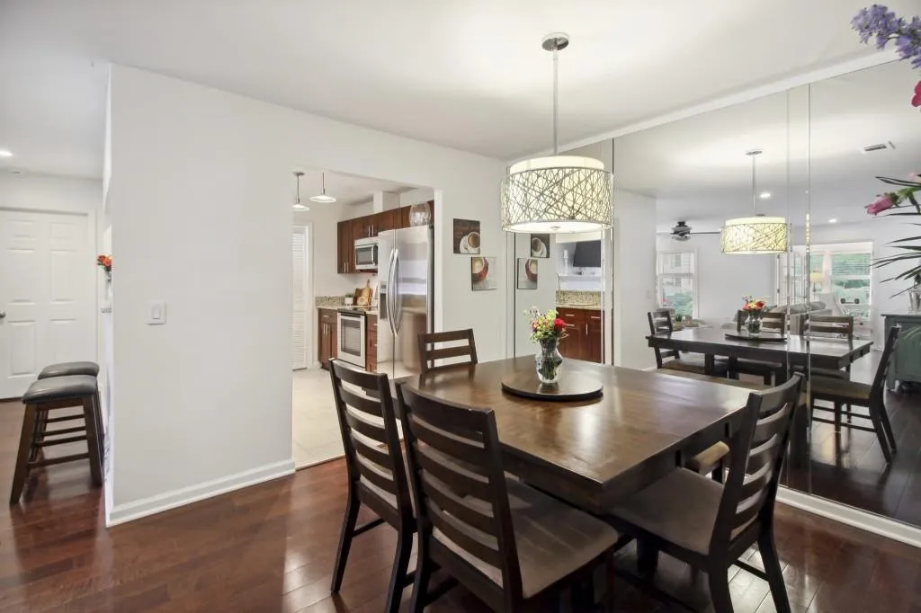 108 Abingdon Way, Atlanta, Georgia 30328, 2 Bedrooms Bedrooms, ,2 BathroomsBathrooms,Residential,Sold,108 Abingdon Way,7219621