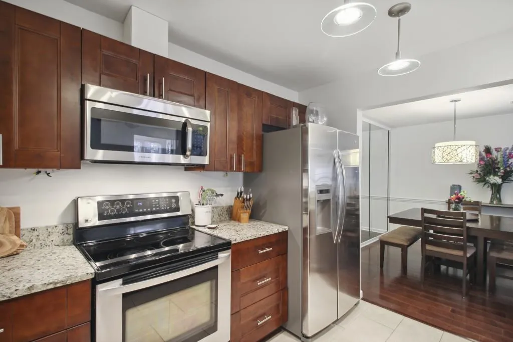 108 Abingdon Way, Atlanta, Georgia 30328, 2 Bedrooms Bedrooms, ,2 BathroomsBathrooms,Residential,Sold,108 Abingdon Way,7219621