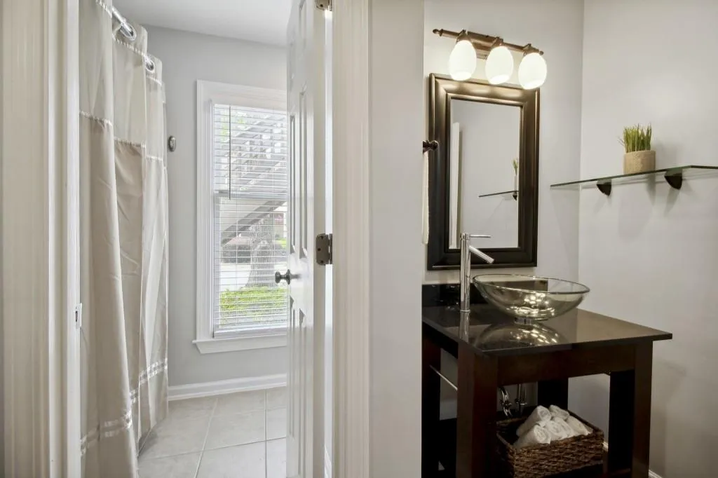 108 Abingdon Way, Atlanta, Georgia 30328, 2 Bedrooms Bedrooms, ,2 BathroomsBathrooms,Residential,Sold,108 Abingdon Way,7219621