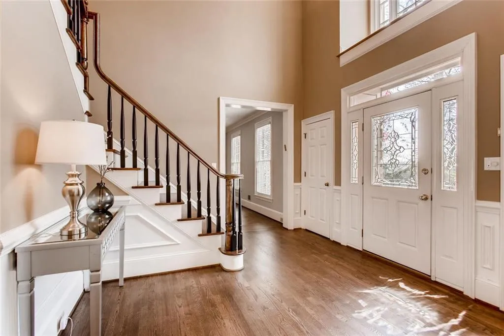 7780 Landowne Drive, Atlanta, Georgia 30350, 5 Bedrooms Bedrooms, ,4 BathroomsBathrooms,Residential,Sold,7780 Landowne Drive,6523116