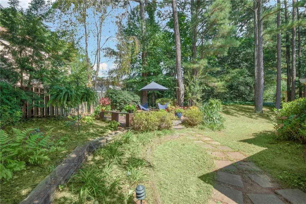 9098 Carroll Manor Drive, Sandy Springs, Georgia 30350, 2 Bedrooms Bedrooms, ,2 BathroomsBathrooms,Residential,Sold,9098 Carroll Manor Drive,6790130