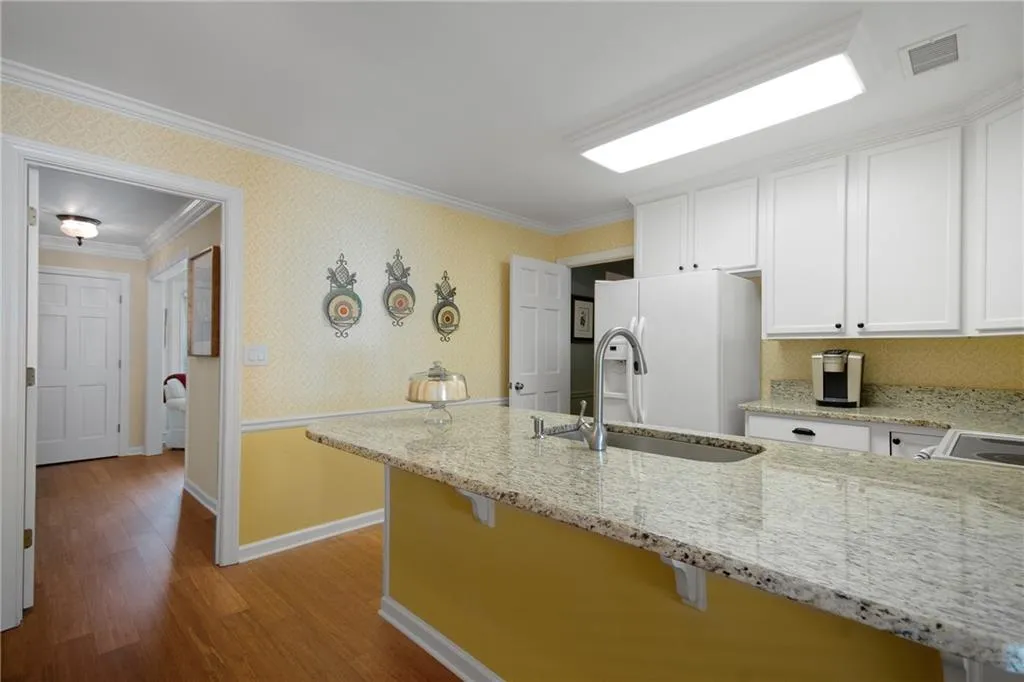9098 Carroll Manor Drive, Sandy Springs, Georgia 30350, 2 Bedrooms Bedrooms, ,2 BathroomsBathrooms,Residential,Sold,9098 Carroll Manor Drive,6790130