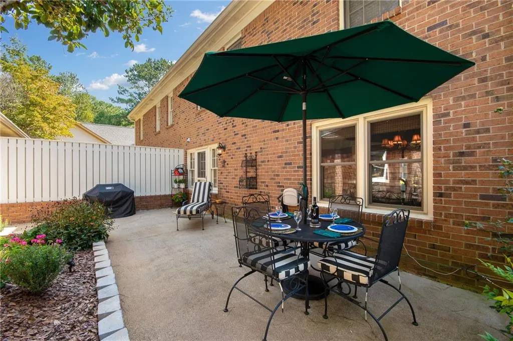 9098 Carroll Manor Drive, Sandy Springs, Georgia 30350, 2 Bedrooms Bedrooms, ,2 BathroomsBathrooms,Residential,Sold,9098 Carroll Manor Drive,6790130