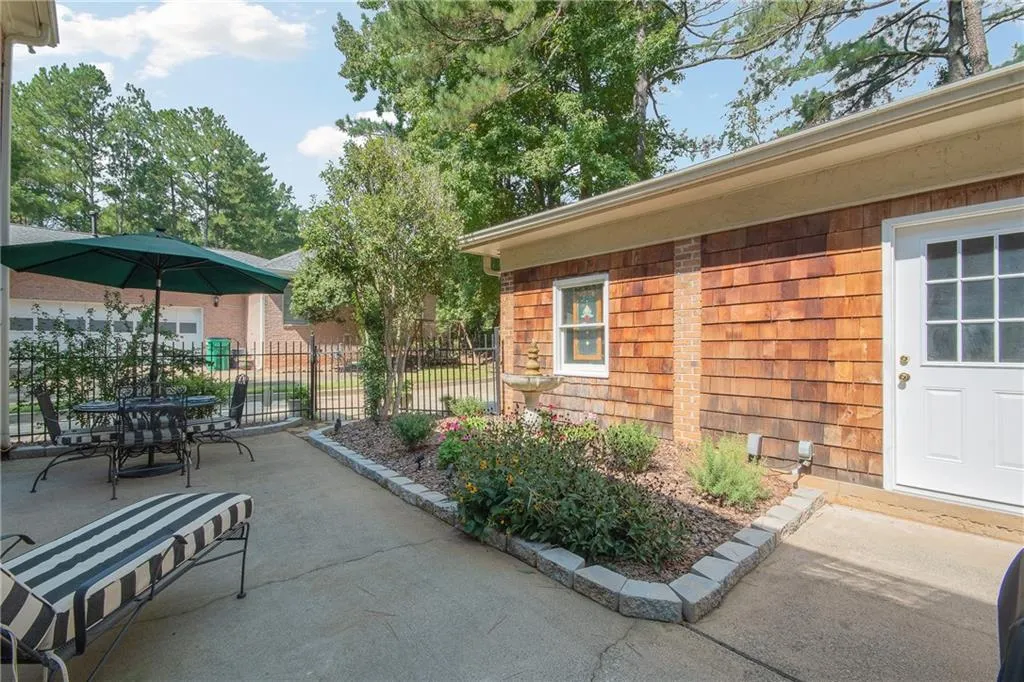 9098 Carroll Manor Drive, Sandy Springs, Georgia 30350, 2 Bedrooms Bedrooms, ,2 BathroomsBathrooms,Residential,Sold,9098 Carroll Manor Drive,6790130