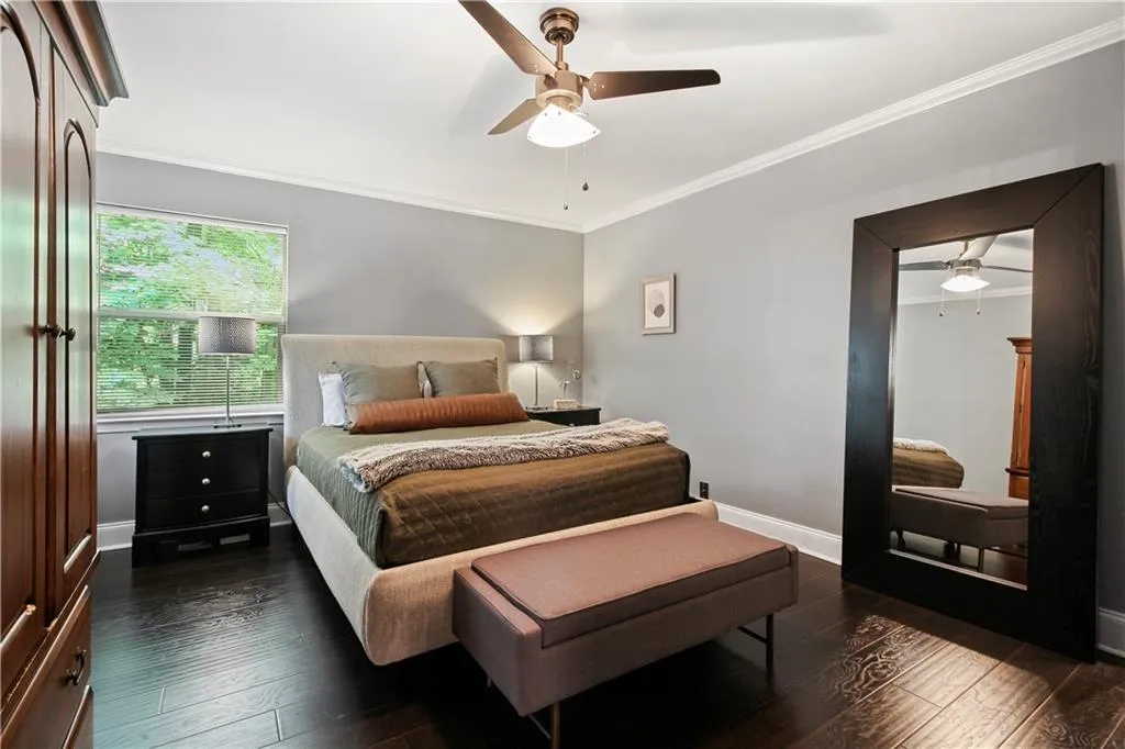 52 Dunwoody Springs Drive, Atlanta, Georgia 30328, 3 Bedrooms Bedrooms, ,2 BathroomsBathrooms,Residential,Sold,52 Dunwoody Springs Drive,6926010