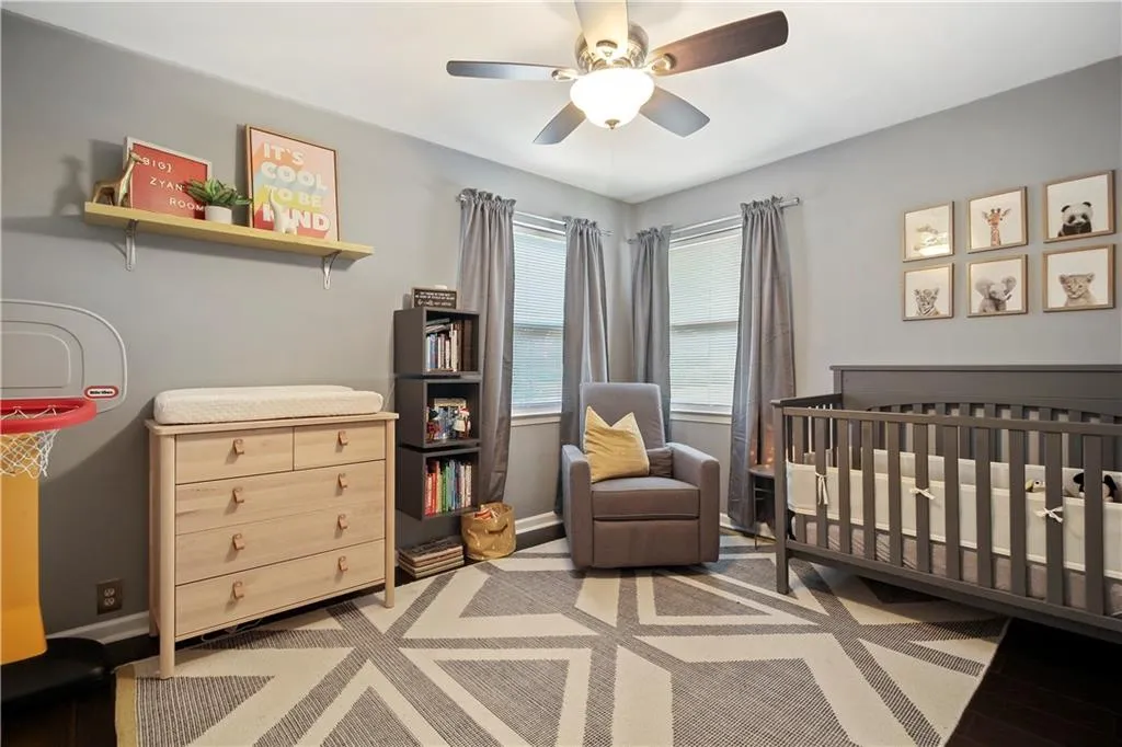 52 Dunwoody Springs Drive, Atlanta, Georgia 30328, 3 Bedrooms Bedrooms, ,2 BathroomsBathrooms,Residential,Sold,52 Dunwoody Springs Drive,6926010