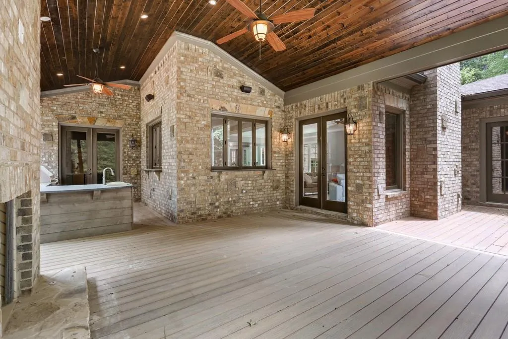 200 Rivermere Way, Atlanta, Georgia 30350, 5 Bedrooms Bedrooms, ,5 BathroomsBathrooms,Residential,Sold,200 Rivermere Way,5773184