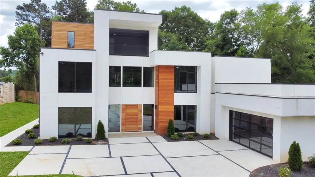 645 Nw Northway Lane, Atlanta, Georgia 30342, 4 Bedrooms Bedrooms, ,4 BathroomsBathrooms,Residential,Sold,645 Nw Northway Lane,6893425