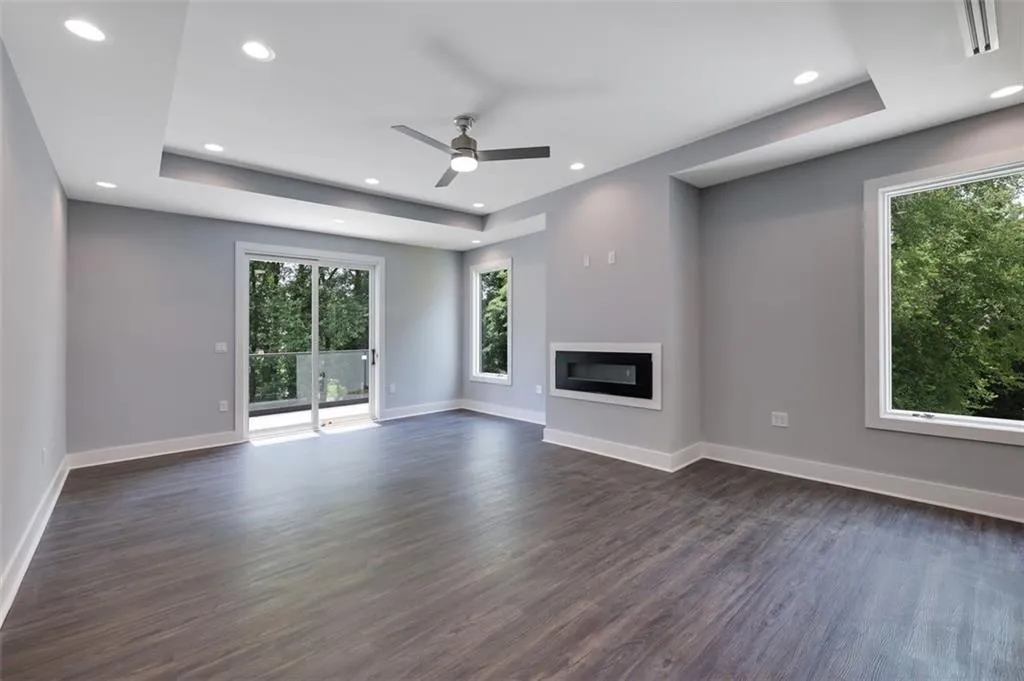 645 Nw Northway Lane, Atlanta, Georgia 30342, 4 Bedrooms Bedrooms, ,4 BathroomsBathrooms,Residential,Sold,645 Nw Northway Lane,6893425