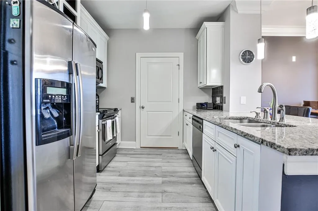 901 Abernathy Road Unit 5210, Atlanta, Georgia 30328, 2 Bedrooms Bedrooms, ,2 BathroomsBathrooms,Residential,Sold,901 Abernathy Road Unit 5210,6811004