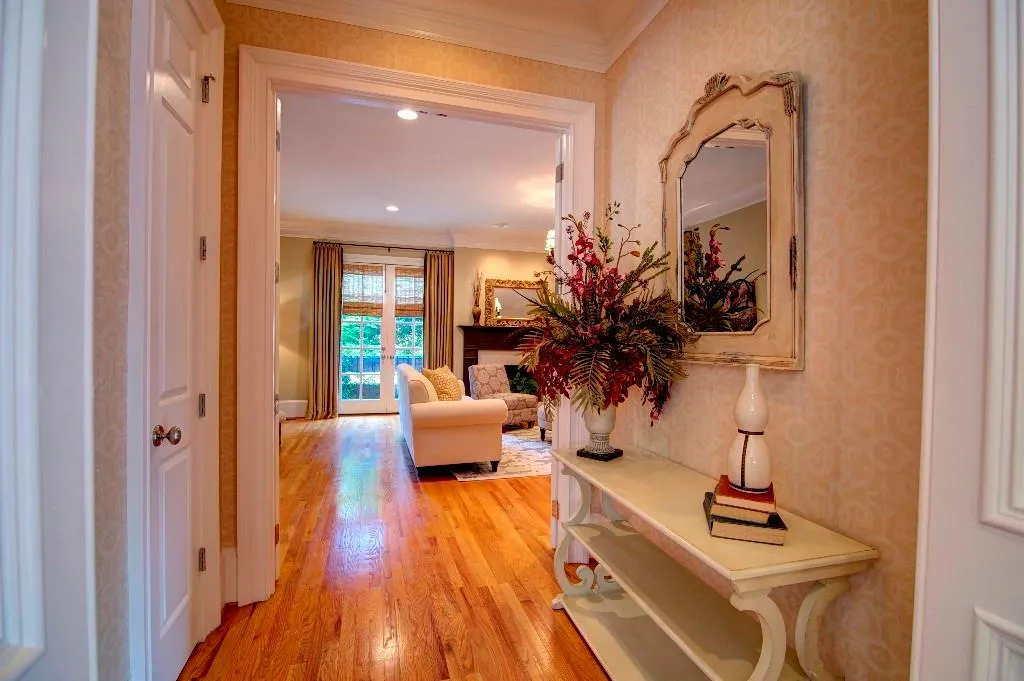 3533 Roxboro Road Ne Unit 1, Atlanta, Georgia 30326, 3 Bedrooms Bedrooms, ,4 BathroomsBathrooms,Residential,Sold,3533 Roxboro Road Ne Unit 1,5539293