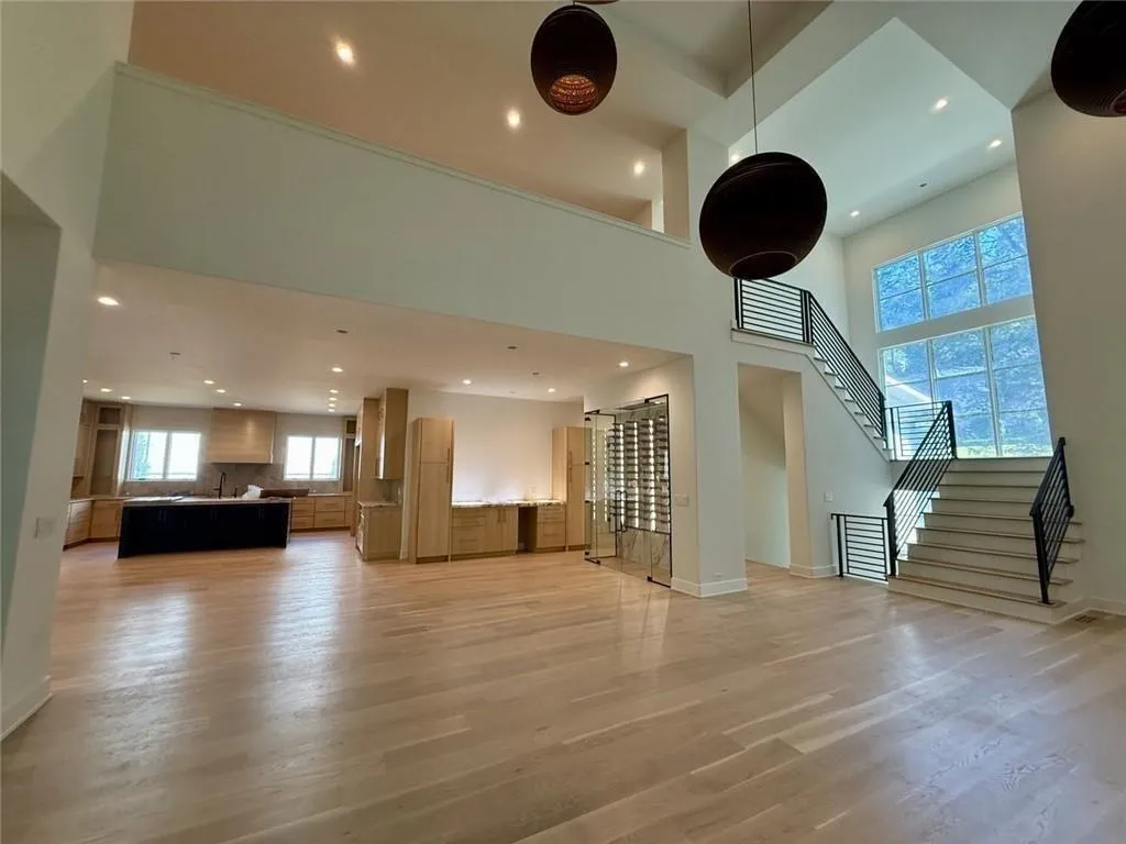 4524 Mystic Drive, Sandy Springs, Georgia 30327, 6 Bedrooms Bedrooms, ,6 BathroomsBathrooms,Residential,For Sale,4524 Mystic Drive,7535124