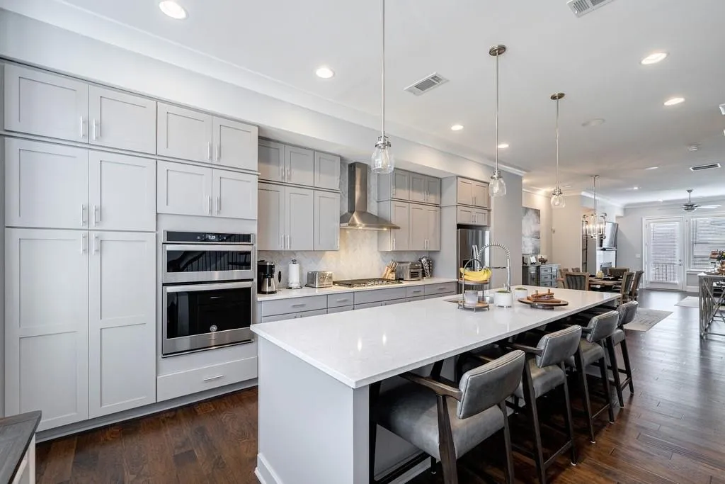 6774 Cadence Boulevard, Atlanta, Georgia 30328, 3 Bedrooms Bedrooms, ,3 BathroomsBathrooms,Residential,Sold,6774 Cadence Boulevard,7019649