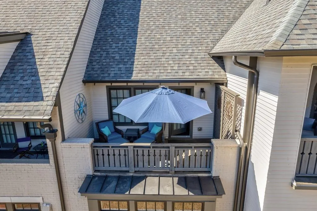 6774 Cadence Boulevard, Atlanta, Georgia 30328, 3 Bedrooms Bedrooms, ,3 BathroomsBathrooms,Residential,Sold,6774 Cadence Boulevard,7019649