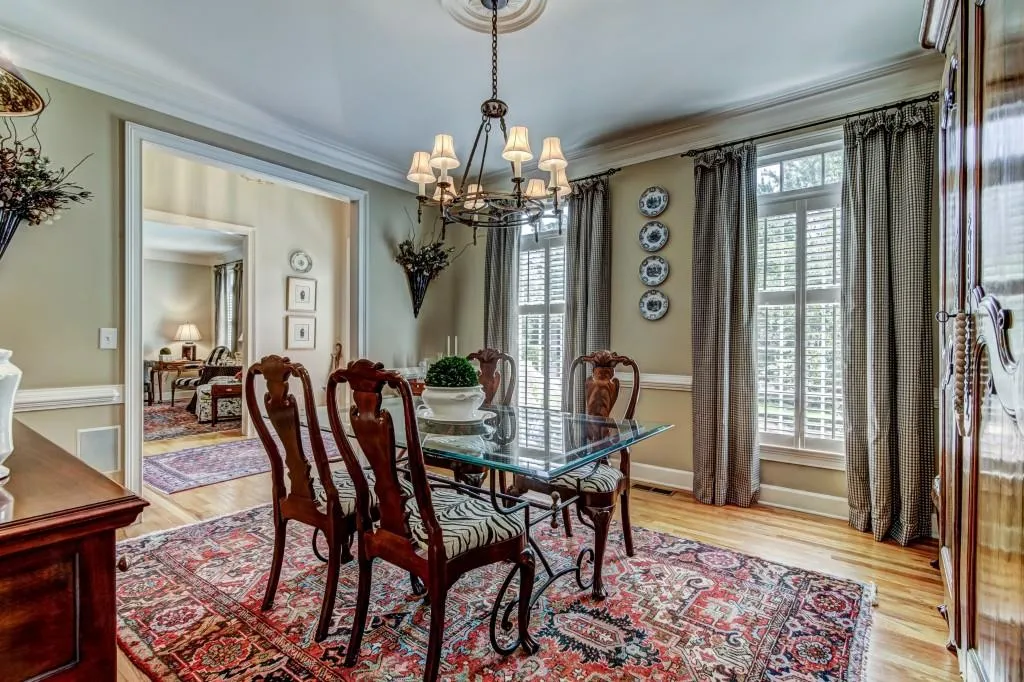 5840 Long Grove Drive, Sandy Springs, Georgia 30328, 4 Bedrooms Bedrooms, ,4 BathroomsBathrooms,Residential,Sold,5840 Long Grove Drive,5866313