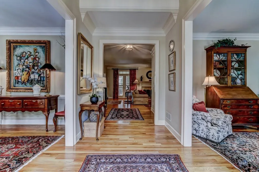 5840 Long Grove Drive, Sandy Springs, Georgia 30328, 4 Bedrooms Bedrooms, ,4 BathroomsBathrooms,Residential,Sold,5840 Long Grove Drive,5866313