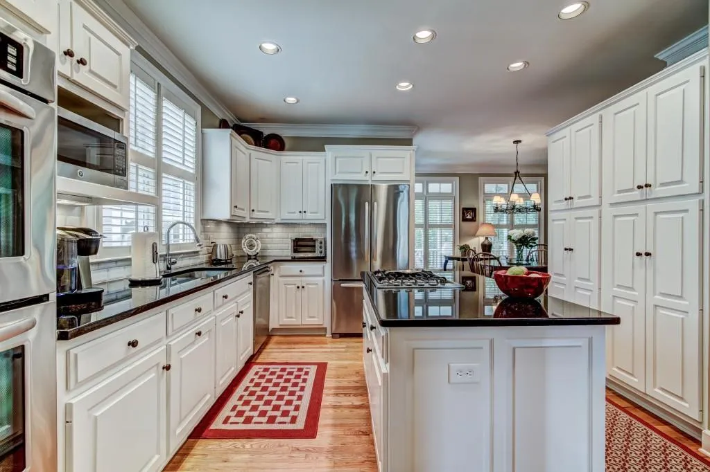 5840 Long Grove Drive, Sandy Springs, Georgia 30328, 4 Bedrooms Bedrooms, ,4 BathroomsBathrooms,Residential,Sold,5840 Long Grove Drive,5866313