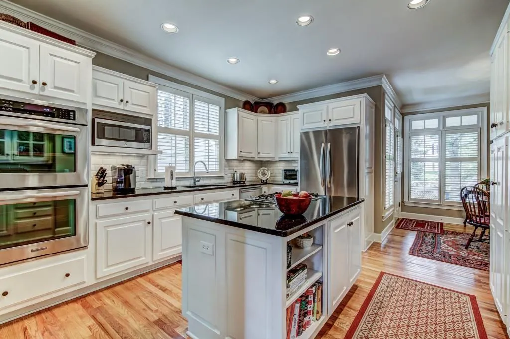 5840 Long Grove Drive, Sandy Springs, Georgia 30328, 4 Bedrooms Bedrooms, ,4 BathroomsBathrooms,Residential,Sold,5840 Long Grove Drive,5866313