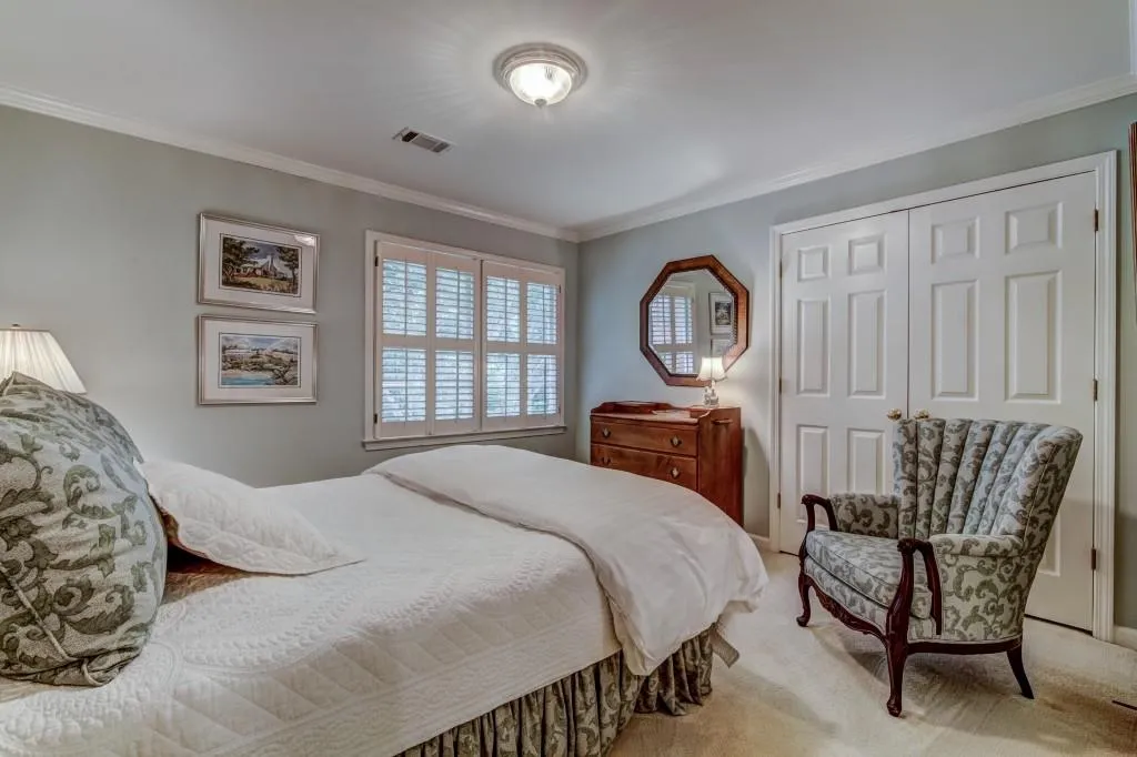 5840 Long Grove Drive, Sandy Springs, Georgia 30328, 4 Bedrooms Bedrooms, ,4 BathroomsBathrooms,Residential,Sold,5840 Long Grove Drive,5866313