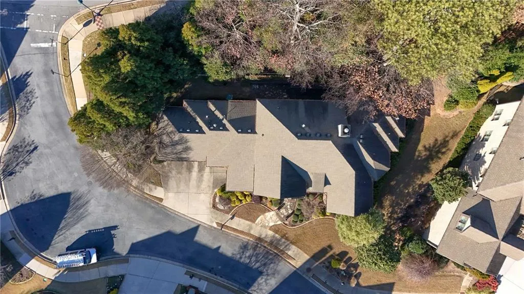 Aerial overview of property's location