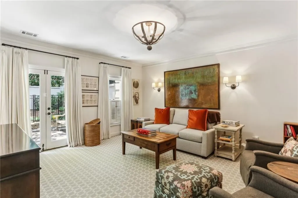 2466 Brookhaven Place Ne, Brookhaven, Georgia 30319, 3 Bedrooms Bedrooms, ,3 BathroomsBathrooms,Residential,For Sale,2466 Brookhaven Place Ne,7634360