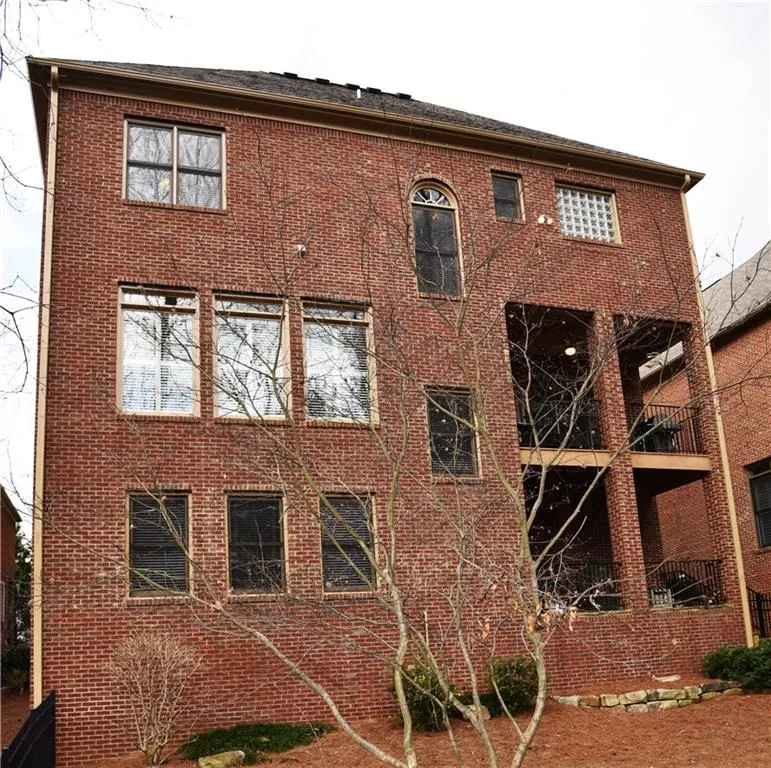1035 Manorwood Court, Sandy Springs, Georgia 30328, 5 Bedrooms Bedrooms, ,4 BathroomsBathrooms,Residential,Sold,1035 Manorwood Court,5965768