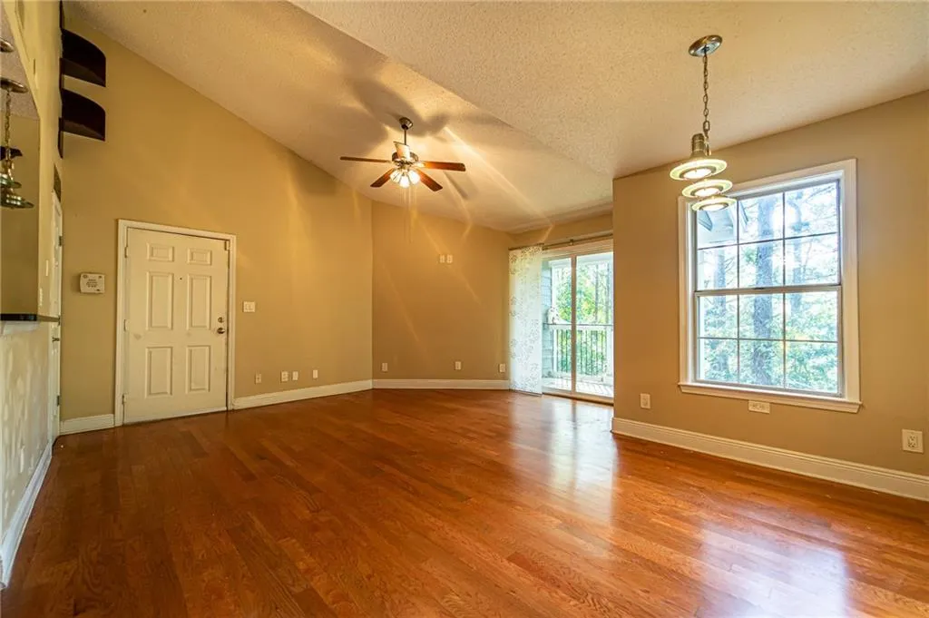 2308 Santa Fe, Sandy Springs, Georgia 30350, 1 Bedroom Bedrooms, ,1 BathroomBathrooms,Residential,Sold,2308 Santa Fe,6949337