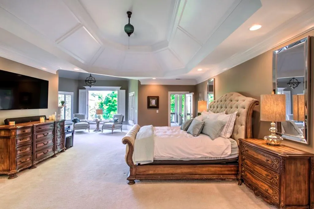 333 Caruso Court, Sandy Springs, Georgia 30350, 7 Bedrooms Bedrooms, ,6 BathroomsBathrooms,Residential,Sold,333 Caruso Court,6006438