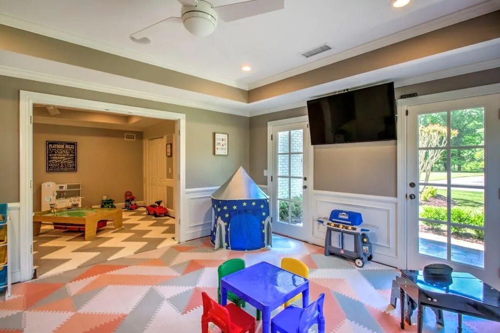 333 Caruso Court, Sandy Springs, Georgia 30350, 7 Bedrooms Bedrooms, ,6 BathroomsBathrooms,Residential,Sold,333 Caruso Court,6006438