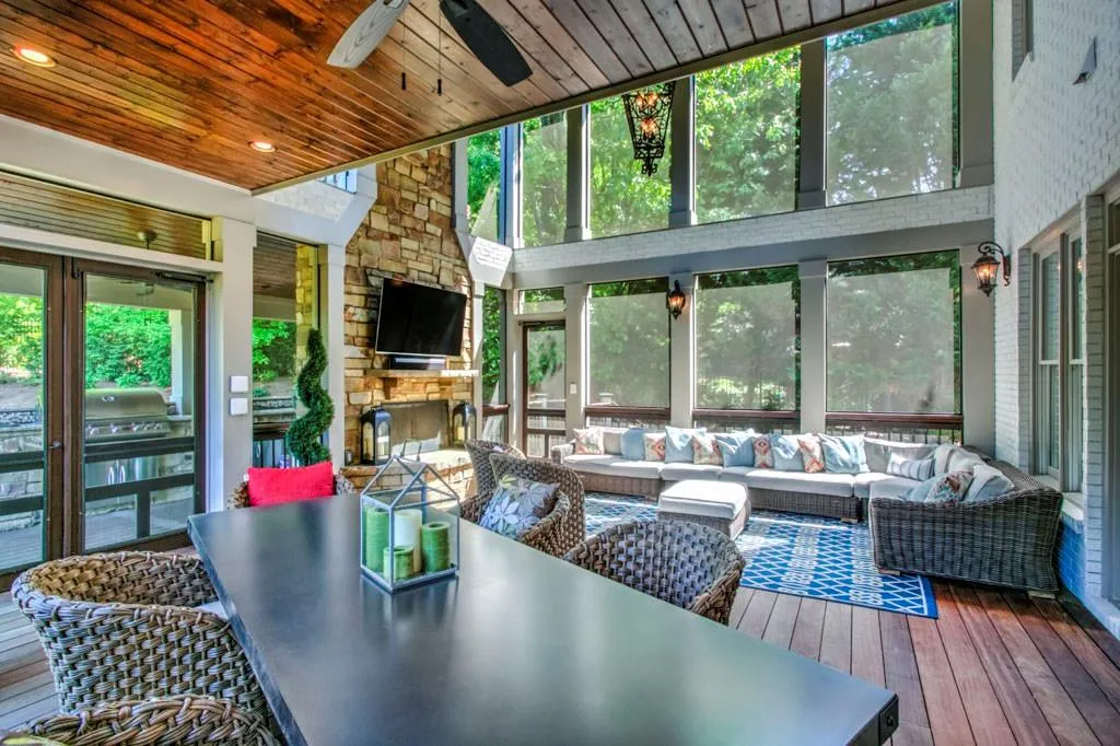 333 Caruso Court, Sandy Springs, Georgia 30350, 7 Bedrooms Bedrooms, ,6 BathroomsBathrooms,Residential,Sold,333 Caruso Court,6006438