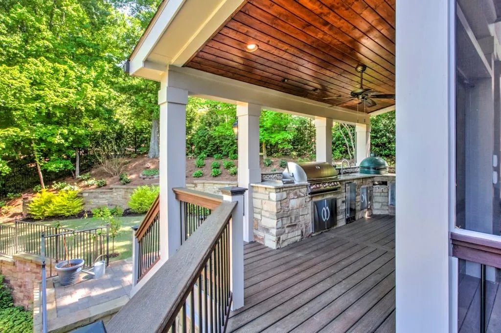 333 Caruso Court, Sandy Springs, Georgia 30350, 7 Bedrooms Bedrooms, ,6 BathroomsBathrooms,Residential,Sold,333 Caruso Court,6006438