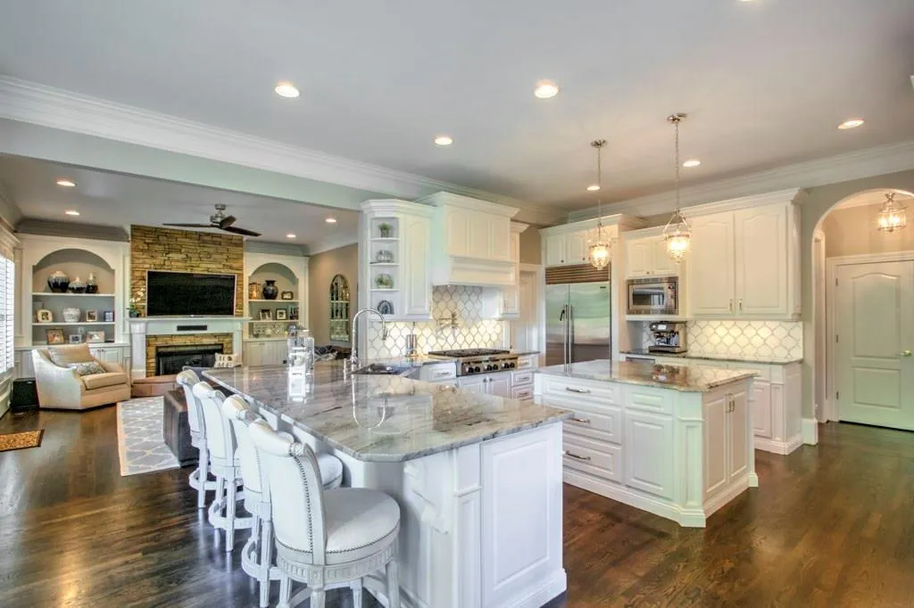 333 Caruso Court, Sandy Springs, Georgia 30350, 7 Bedrooms Bedrooms, ,6 BathroomsBathrooms,Residential,Sold,333 Caruso Court,6006438