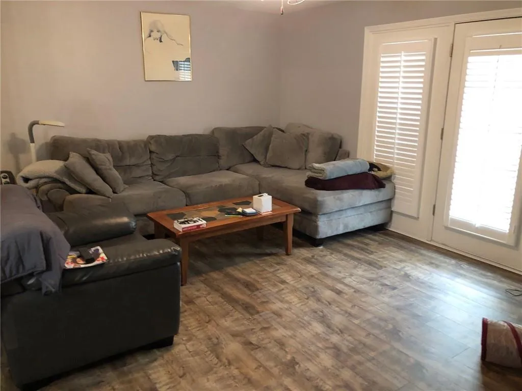 208 Brighton Point, Sandy Springs, Georgia 30328, 2 Bedrooms Bedrooms, ,2 BathroomsBathrooms,Residential,Sold,208 Brighton Point,6703172