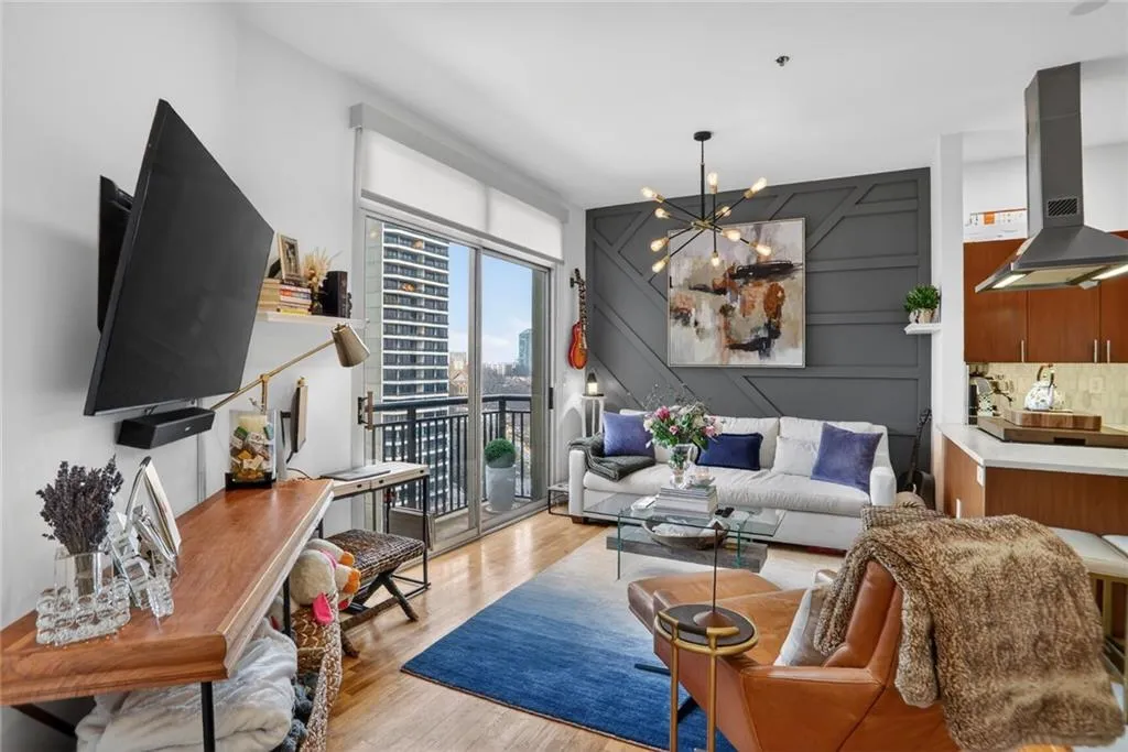 Perfect space to unwind, work from home or entertain all with a gorgeous view.