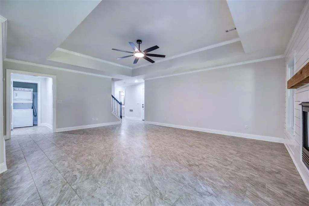 1076 Devine Circle, Brookhaven, Georgia 30319, 8 Bedrooms Bedrooms, ,6 BathroomsBathrooms,Residential,For Sale,1076 Devine Circle,7634517
