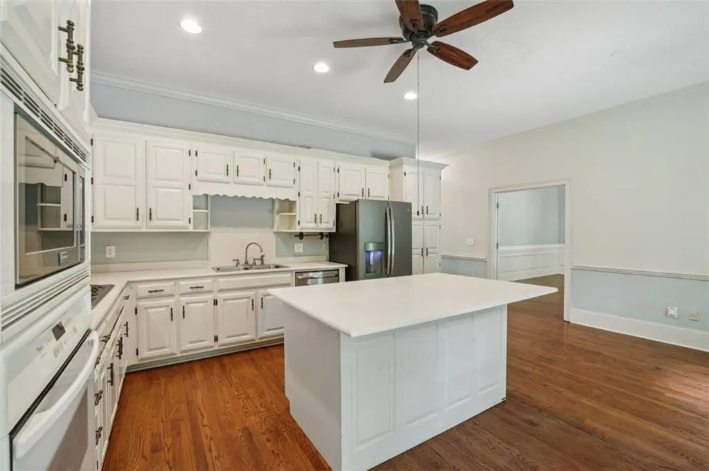 200 River Pass Trail, Atlanta, Georgia 30350, 5 Bedrooms Bedrooms, ,4 BathroomsBathrooms,Residential,Sold,200 River Pass Trail,7573312