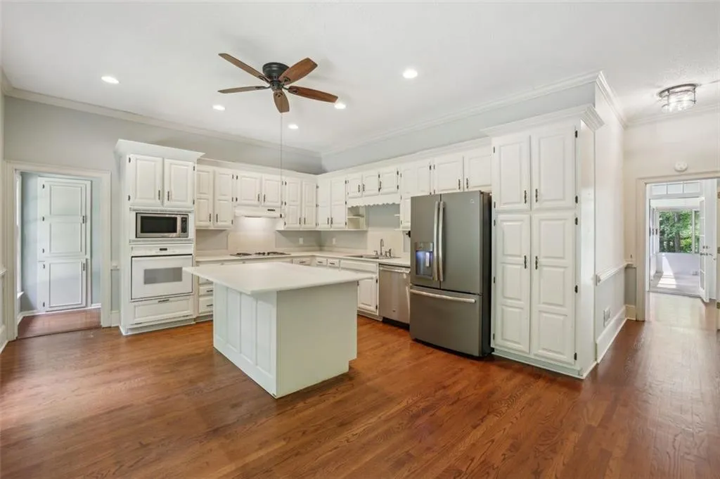 200 River Pass Trail, Atlanta, Georgia 30350, 5 Bedrooms Bedrooms, ,4 BathroomsBathrooms,Residential,Sold,200 River Pass Trail,7573312
