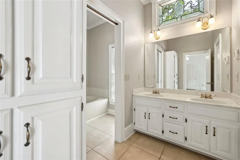 200 River Pass Trail, Atlanta, Georgia 30350, 5 Bedrooms Bedrooms, ,4 BathroomsBathrooms,Residential,Sold,200 River Pass Trail,7573312