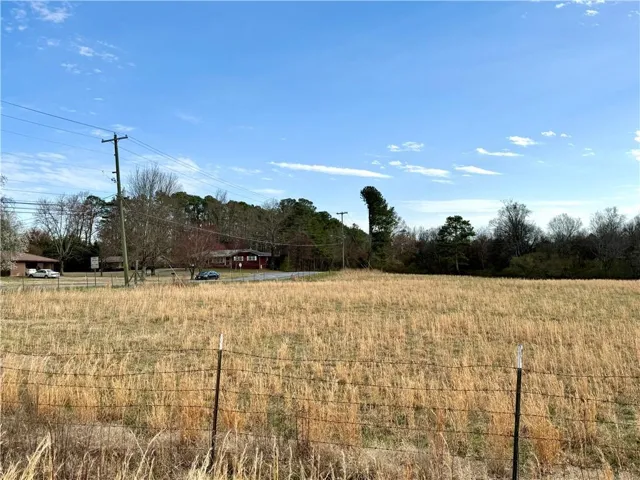 1125 Dews Pond Road, Calhoun, Georgia 30701