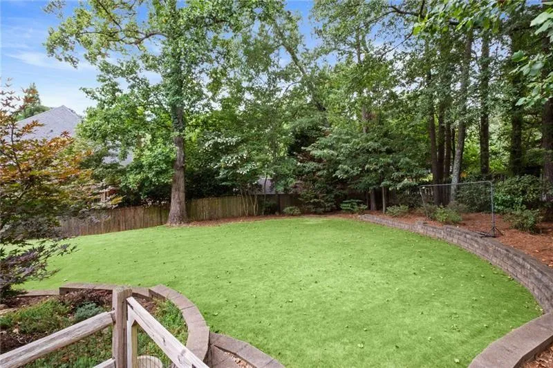 205 Powers Cove, Atlanta, Georgia 30327, 5 Bedrooms Bedrooms, ,4 BathroomsBathrooms,Residential,For Sale,205 Powers Cove,7619512