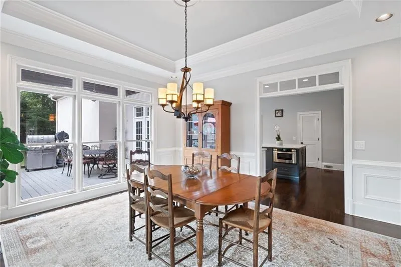 205 Powers Cove, Atlanta, Georgia 30327, 5 Bedrooms Bedrooms, ,4 BathroomsBathrooms,Residential,For Sale,205 Powers Cove,7619512