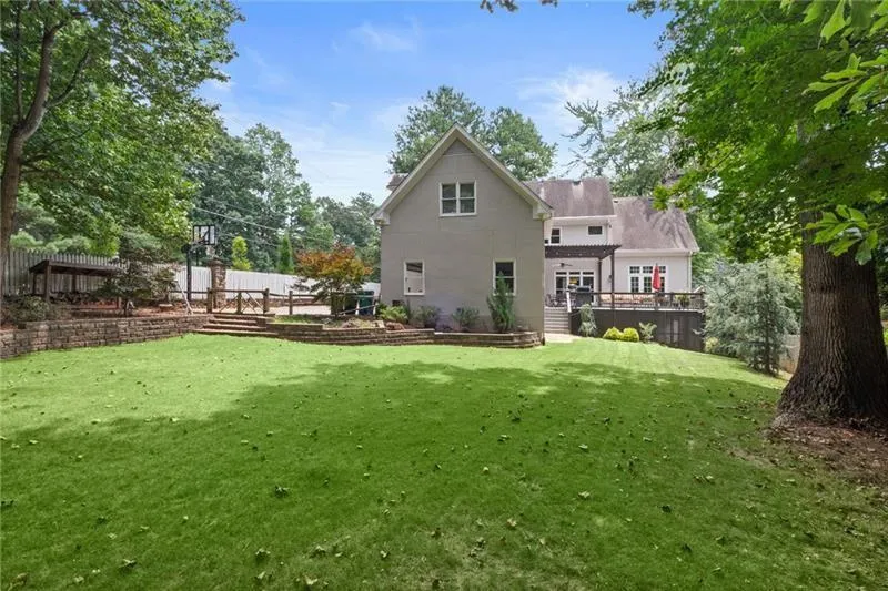 205 Powers Cove, Atlanta, Georgia 30327, 5 Bedrooms Bedrooms, ,4 BathroomsBathrooms,Residential,For Sale,205 Powers Cove,7619512