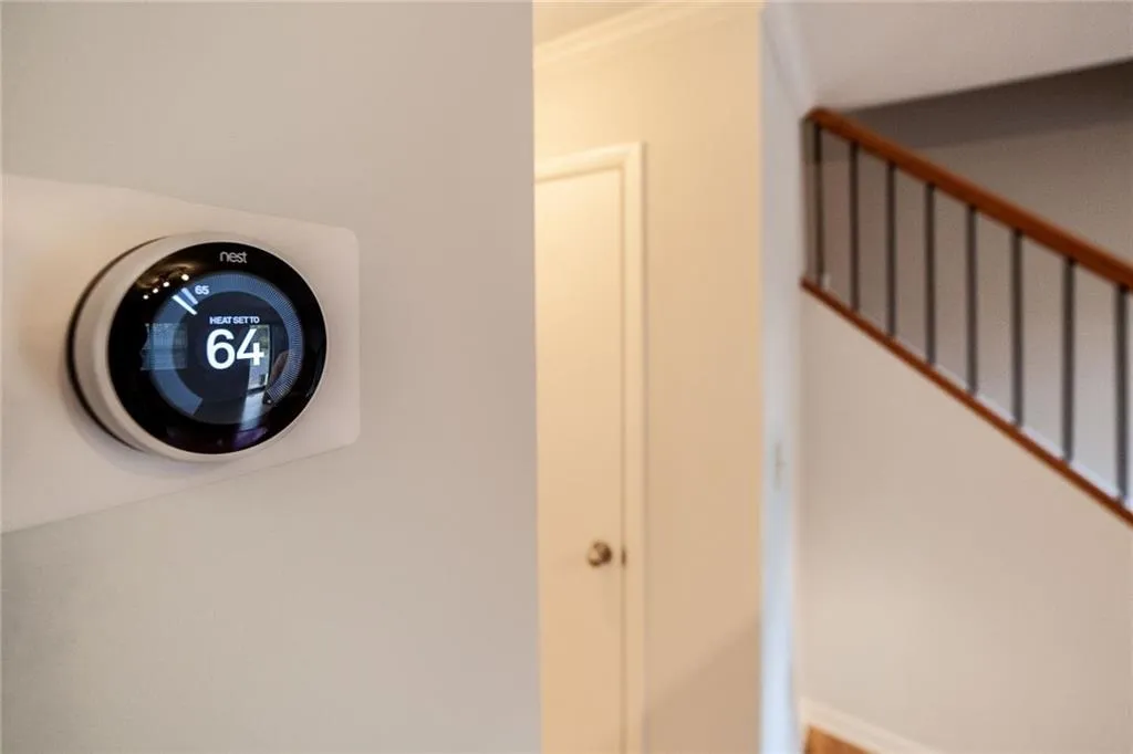 6900 Roswell Road Unit F9, Atlanta, Georgia 30328, 2 Bedrooms Bedrooms, ,2 BathroomsBathrooms,Residential,Sold,6900 Roswell Road Unit F9,6103590