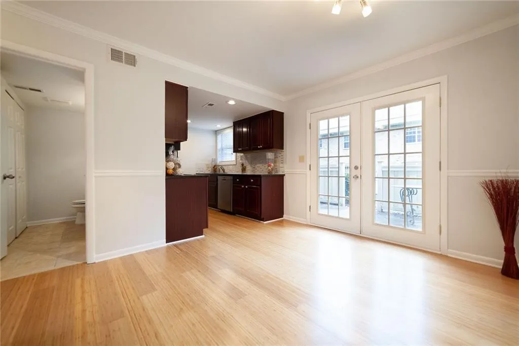 6900 Roswell Road Unit F9, Atlanta, Georgia 30328, 2 Bedrooms Bedrooms, ,2 BathroomsBathrooms,Residential,Sold,6900 Roswell Road Unit F9,6103590