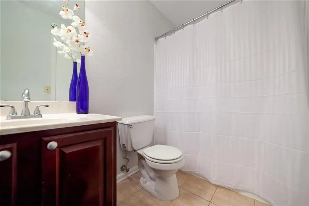 6900 Roswell Road Unit F9, Atlanta, Georgia 30328, 2 Bedrooms Bedrooms, ,2 BathroomsBathrooms,Residential,Sold,6900 Roswell Road Unit F9,6103590