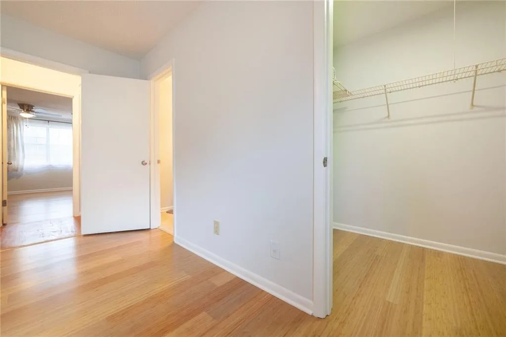 6900 Roswell Road Unit F9, Atlanta, Georgia 30328, 2 Bedrooms Bedrooms, ,2 BathroomsBathrooms,Residential,Sold,6900 Roswell Road Unit F9,6103590