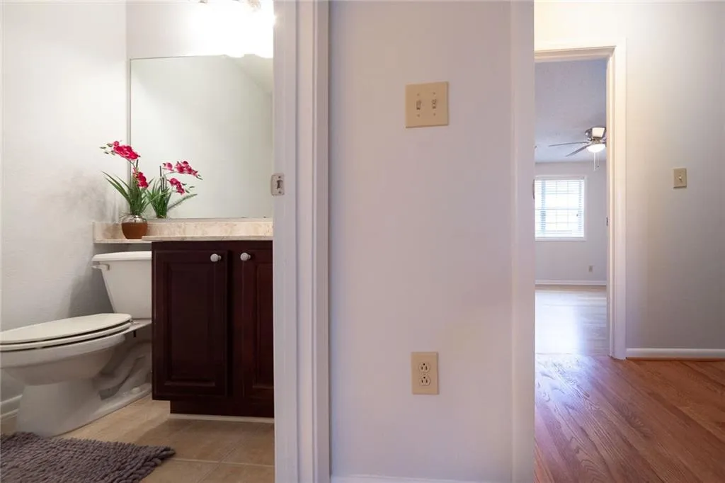 6900 Roswell Road Unit F9, Atlanta, Georgia 30328, 2 Bedrooms Bedrooms, ,2 BathroomsBathrooms,Residential,Sold,6900 Roswell Road Unit F9,6103590