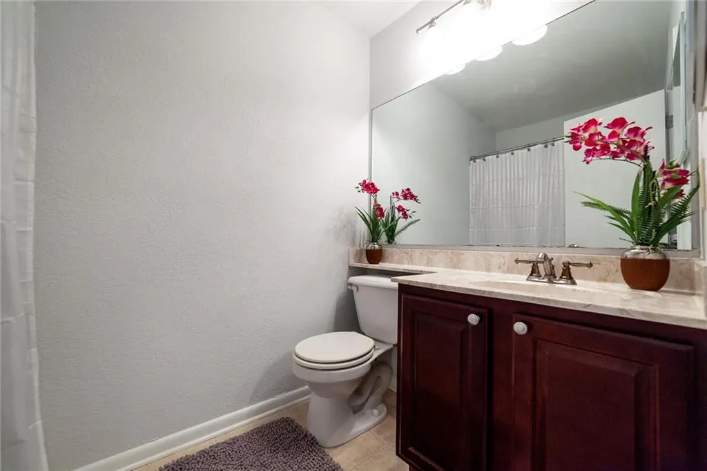 6900 Roswell Road Unit F9, Atlanta, Georgia 30328, 2 Bedrooms Bedrooms, ,2 BathroomsBathrooms,Residential,Sold,6900 Roswell Road Unit F9,6103590