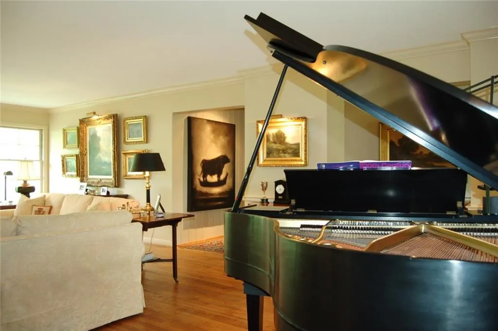 4795 Woodvale Drive Nw, Atlanta, Georgia 30327, 5 Bedrooms Bedrooms, ,4 BathroomsBathrooms,Residential,Sold,4795 Woodvale Drive Nw,6054705