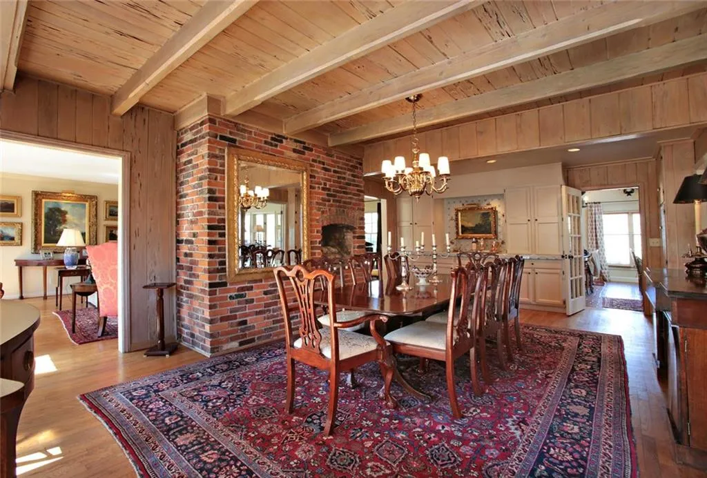 4795 Woodvale Drive Nw, Atlanta, Georgia 30327, 5 Bedrooms Bedrooms, ,4 BathroomsBathrooms,Residential,Sold,4795 Woodvale Drive Nw,6054705